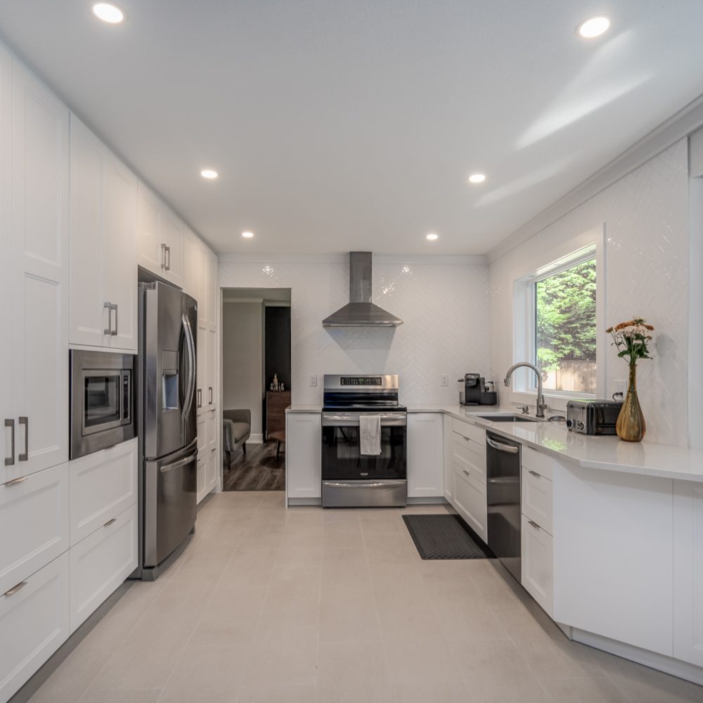 Contemporary transitional after 1/slider