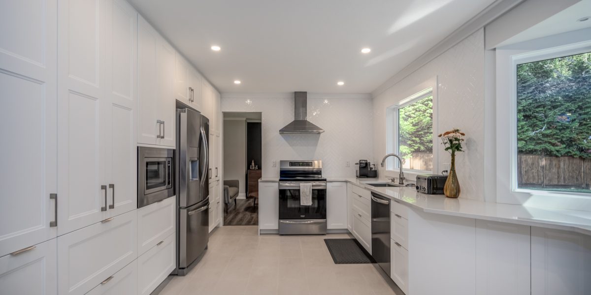 Contemporary transitional after 1/slider