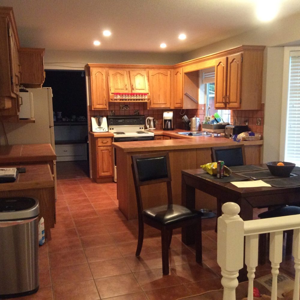 Contemporary transitional before 1/slider